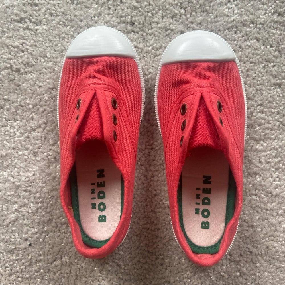 Mini Boden Red and White Sneakers Classic Low-Top Design. New without tags